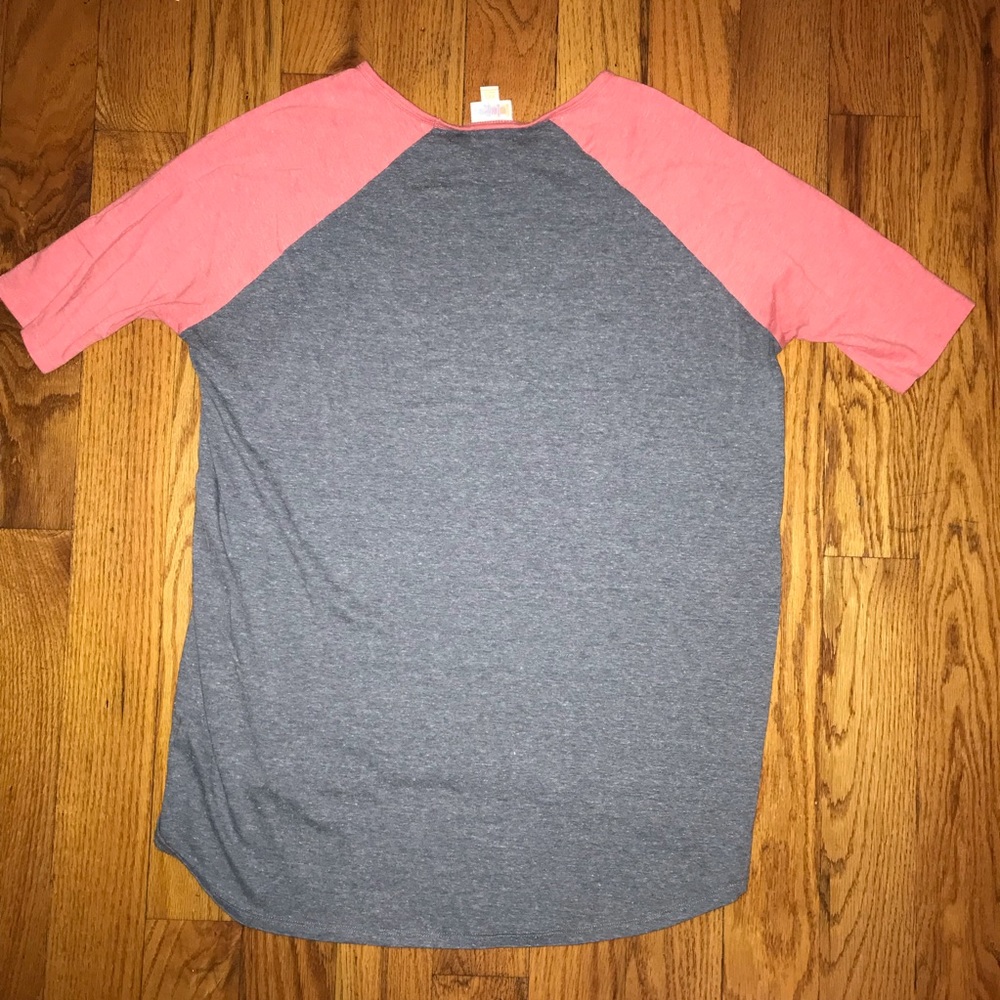 Lularoe Randy Tee - Picture 4 of 4
